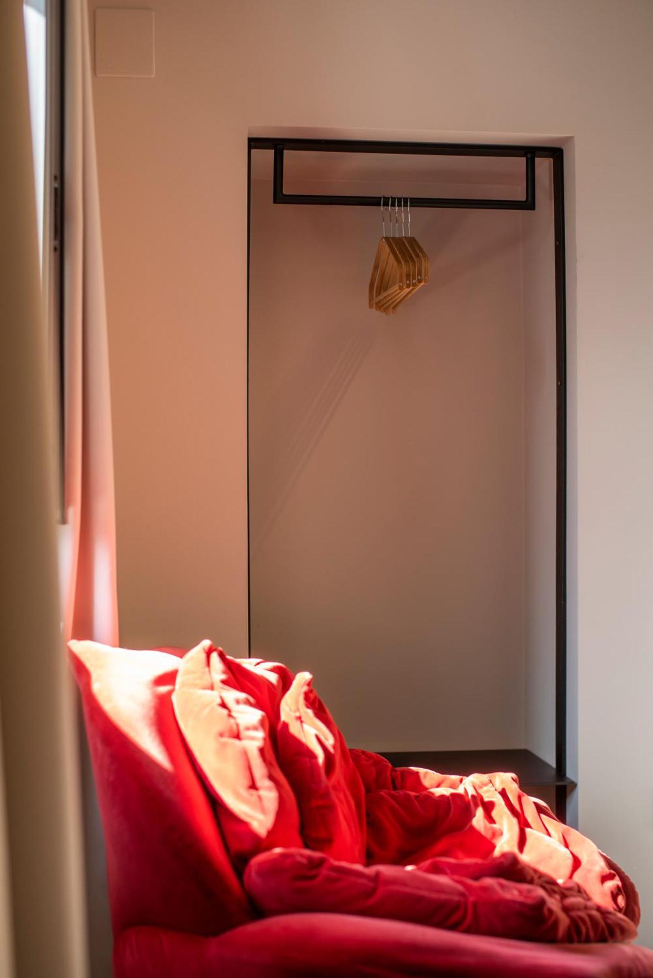 Palazzo Del Papa Country Suites Сиена Экстерьер фото