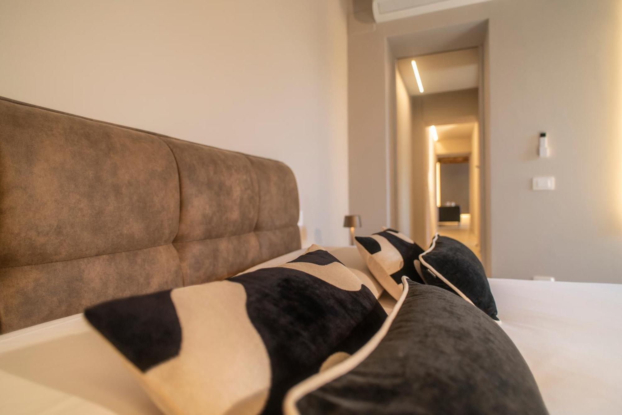 Palazzo Del Papa Country Suites Сиена Экстерьер фото